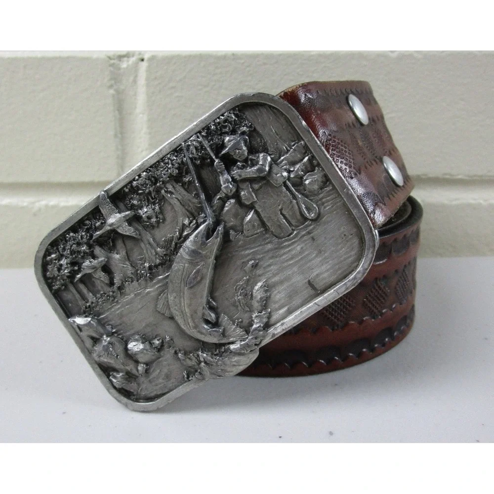 Vintage 80s Siskiyou Buckle Company Pewter Belt Buckle (42) Fishing Leather Belt